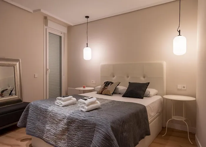 Barrenkale By People